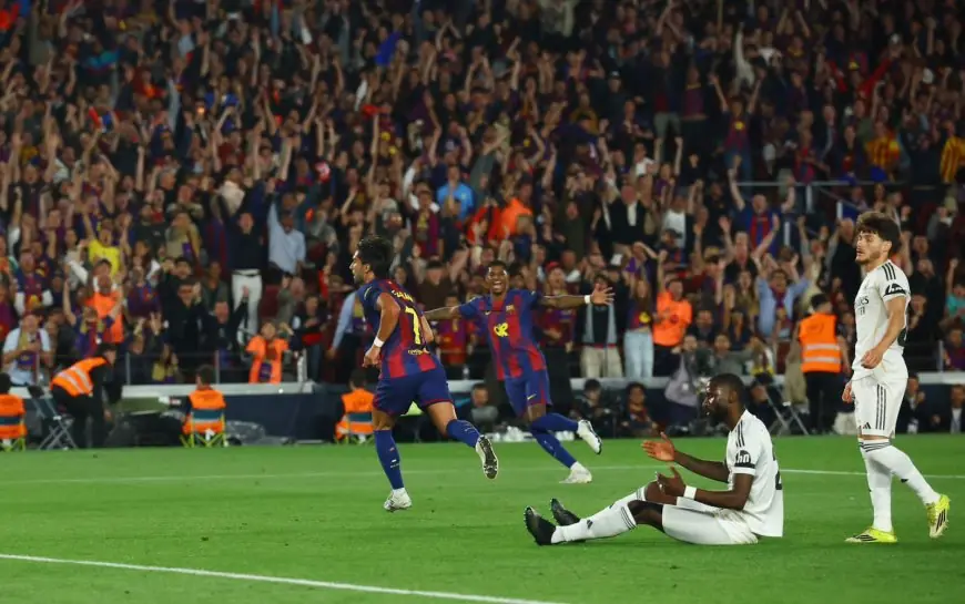Barcelone bat le Real Madrid et remporte la Liga pour la deuxième saison consécutive