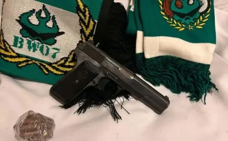 الأمن الوطني بوجدة يوقف مشجعاً حرض على الشغب الرياضي بنشر صور لأسلحة نارية