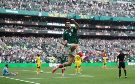 المكسيك يستهل مشواره في كأس العالم بانتصار على جنوب أفريقيا