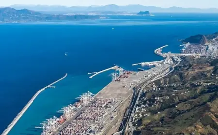 Port de Nador: Marsa Maroc réceptionne dix portiques électriques intelligents pour renforcer sa compétitivité