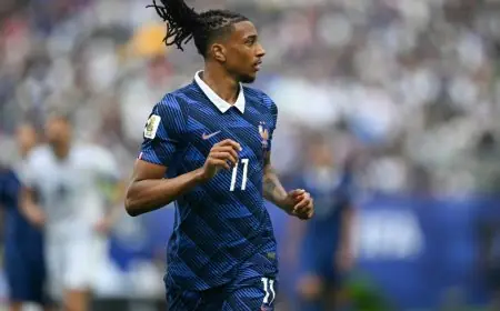 الاتحاد الفرنسي يطلب من الفيفا إلغاء البطاقة الصفراء لأوليسيه قبل مواجهة المغرب