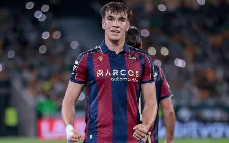 ريال مدريد يعلن تعاقده مع المهاجم الشاب كارلوس إسبي
