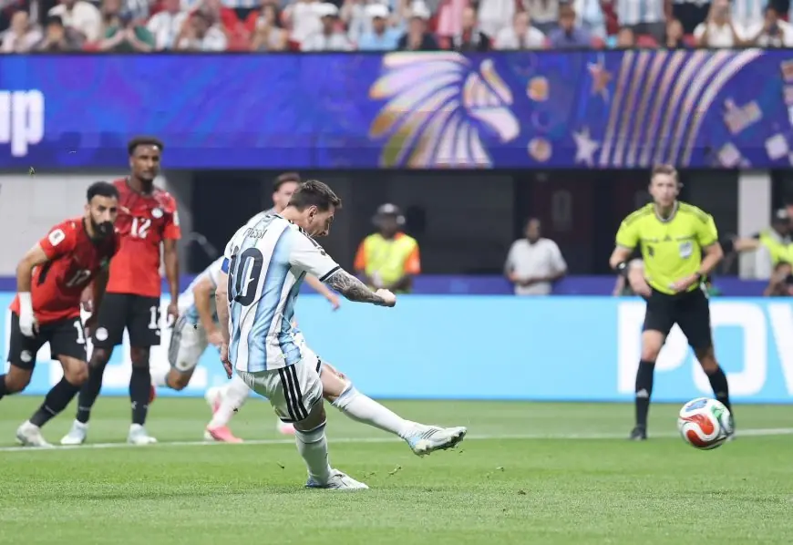 بعد ريمونتادا مثيرة.. الأرجنتين تهزم مصر وتبلغ ربع نهائي كأس العالم