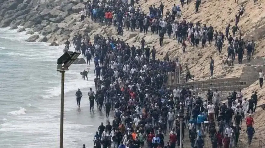نقل مئات الشباب والقاصرين إلى الرشيدية عبر الحافلات بعد فشل محاولاتهم العبور إلى سبتة