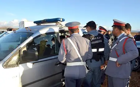 الدرك الملكي بالفنيدق يوقف شخصين للاشتباه في تحريضهما على الهجرة غير النظامية نحو سبتة عبر مجموعة «واتساب»