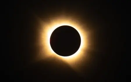 Éclipse solaire totale du 12 août 2026 : le jour s'est transformé en nuit de l'Espagne à l'Arctique