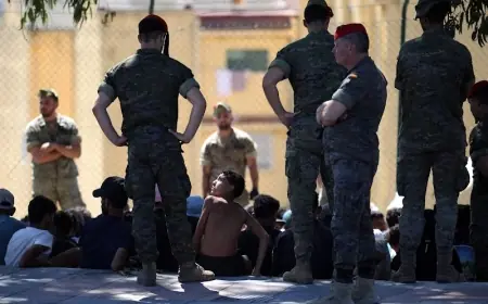 رئيس حكومة سبتة المحتلة يطالب الحكومة الإسبانية برفض طلبات اللجوء وإعادة المهاجرين إلى المغرب