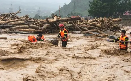 فقدان 384 مسافرا بسبب الفيضانات في نيبال