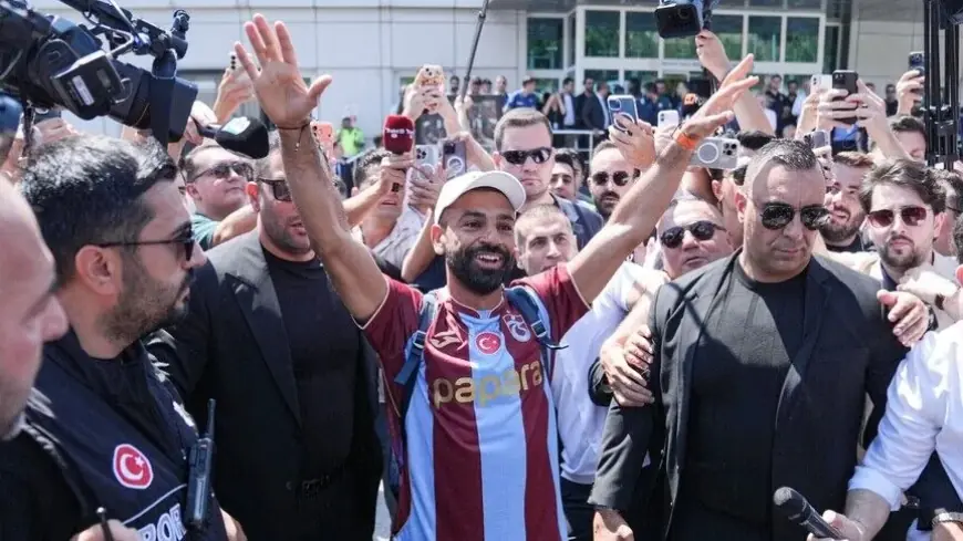 المصري محمد صلاح يصل إسطنبول تمهيدا للانضمام إلى طرابزون سبور التركي