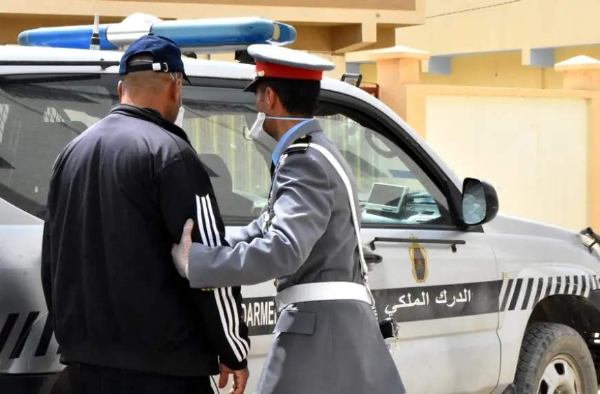 الدرك الملكي يوقف طالبا جامعيا بفاس بتهمة التحريض على الهجرة غير النظامية عبر تطبيق واتساب