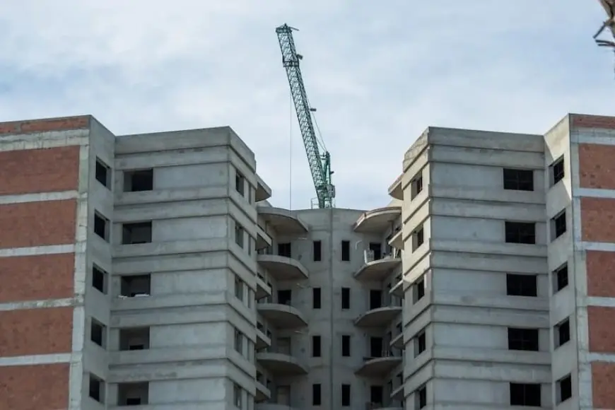 قانونين جديدين لإصلاح منظومة التعمير والإسكان بالمغرب يدخلان حيز التنفيذ بعد نشرهما بالجريدة الرسمية