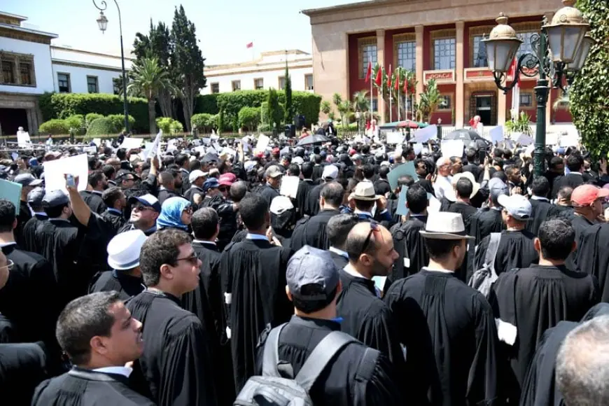 المحامون بالمغرب يواصلون الإضراب عن العمل في المحاكم للشهر الرابع