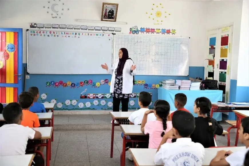 أساتذة الابتدائي يطالبون بجعل السبت عطلة واحترام 18 ساعة من التدريس أسبوعيا