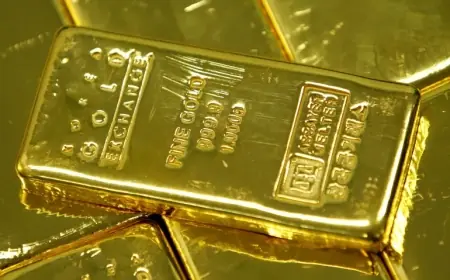الذهب يتراجع لأدنى مستوى في ثلاثة أسابيع وسط مخاوف التضخم