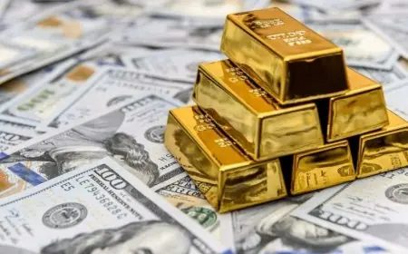 الذهب يتراجع مع ترقب المستثمرين لمسار أسعار الفائدة العالمية