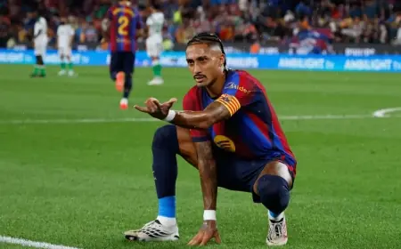 برشلونة يحسم مستقبل رافينيا ويجدد عقده حتى 2030