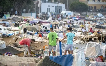 54 قاصرا يصلون إلى أسرهم في شبه الجزيرة الإسبانية بعد عبورهم إلى سبتة المحتلة
