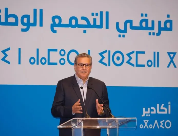 لهذا السبب.. "الأحرار" يشتكي منشطاً إذاعياً إلى "الهاكا"