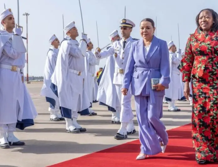 الأميرة للا أسماء والسيدة الأولى لكينيا تزوران مرضى استفادوا من زراعة قوقعة الأذن بالرباط