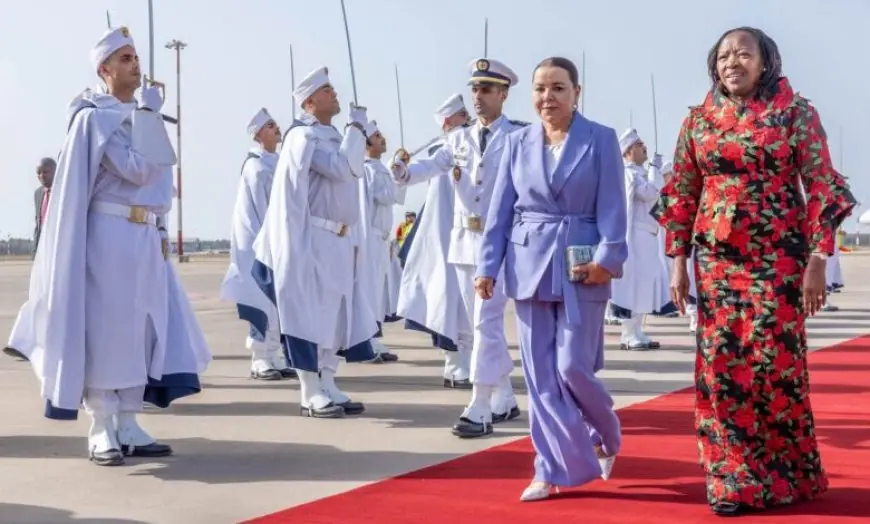 الأميرة للا أسماء والسيدة الأولى لكينيا تزوران مرضى استفادوا من زراعة قوقعة الأذن بالرباط